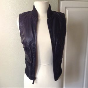 ✨Rock & Republic✨2008 collections✨leather vest